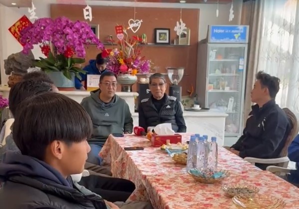  徐根寶寄語申花球員：世界杯出線才是硬道理，要為國家隊(duì)爭取榮譽(yù)