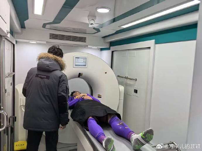  記者：謝維軍初步檢查無大礙，后續(xù)兩天還要注意觀察