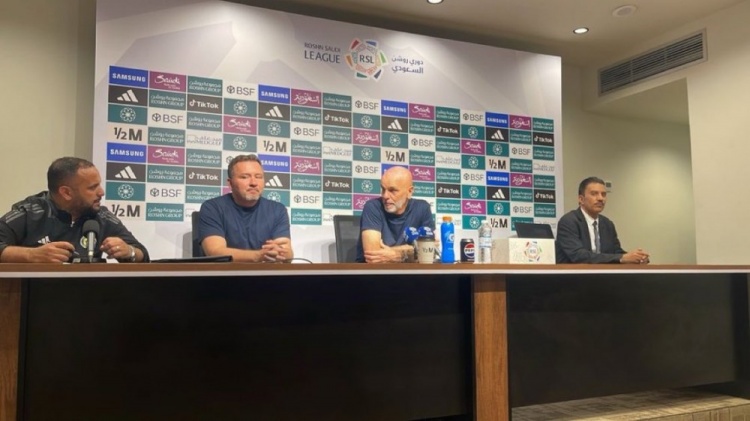  皮奧利：球隊(duì)并未因推遲開球而受影響，利雅得勝利配得上勝利