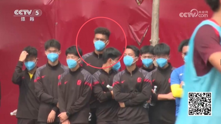  無緣U17國足名單，張洪福隨恒大足校觀摩國少隊訓練