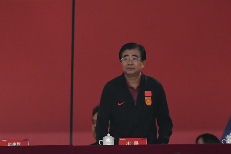  北青體育：宋凱、許基仁探班U20國青，將全程陪伴征戰(zhàn)U20亞洲杯